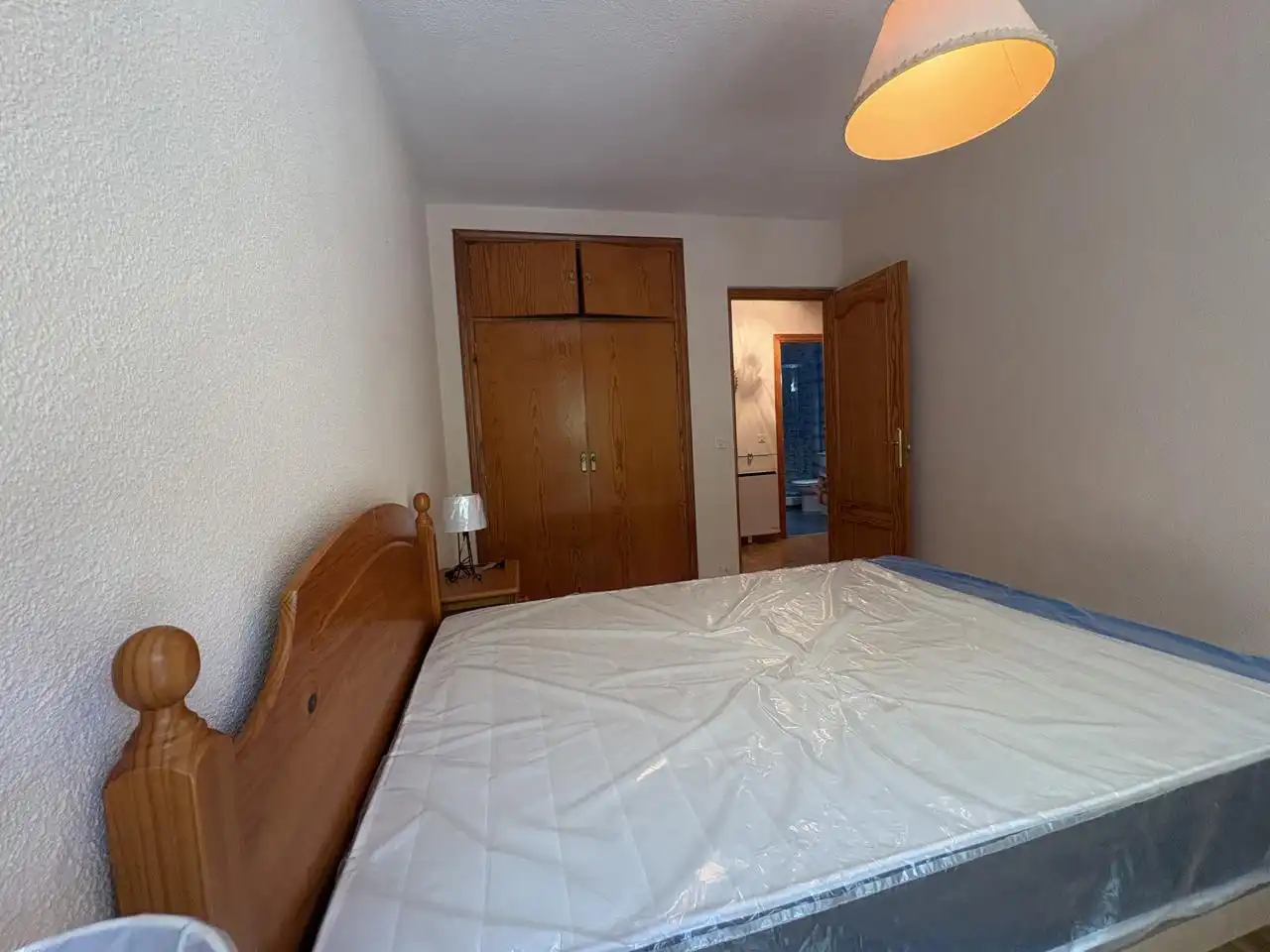 Schlafzimmer von Erdgeschoss zur Miete in San Lorenzo de El Escorial mit Heizung, Parkett und Möbliert