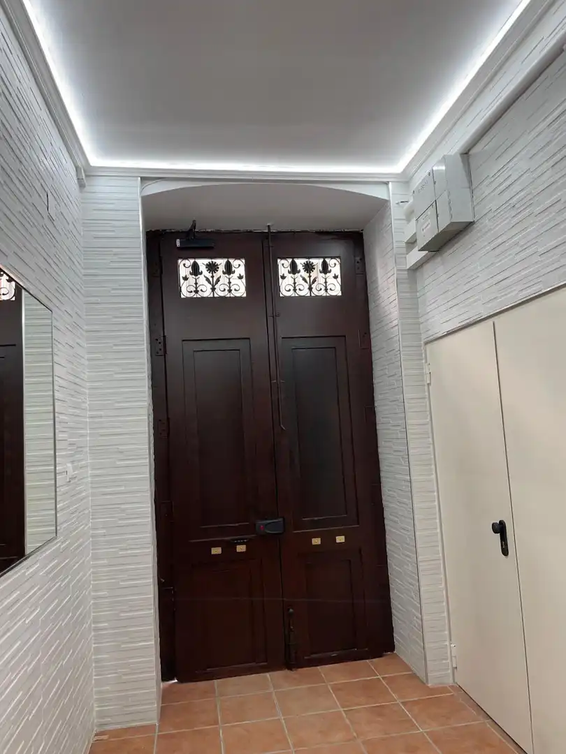 Flat for sale in Zaragoza  with Air Conditioner, Heating and Furnished
