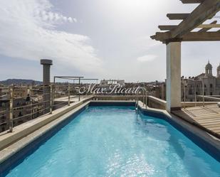 Swimming pool of Attic for sale in  Barcelona Capital  with Air Conditioner, Terrace and Swimming Pool