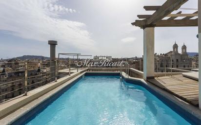 Swimming pool of Attic for sale in  Barcelona Capital  with Air Conditioner, Terrace and Swimming Pool