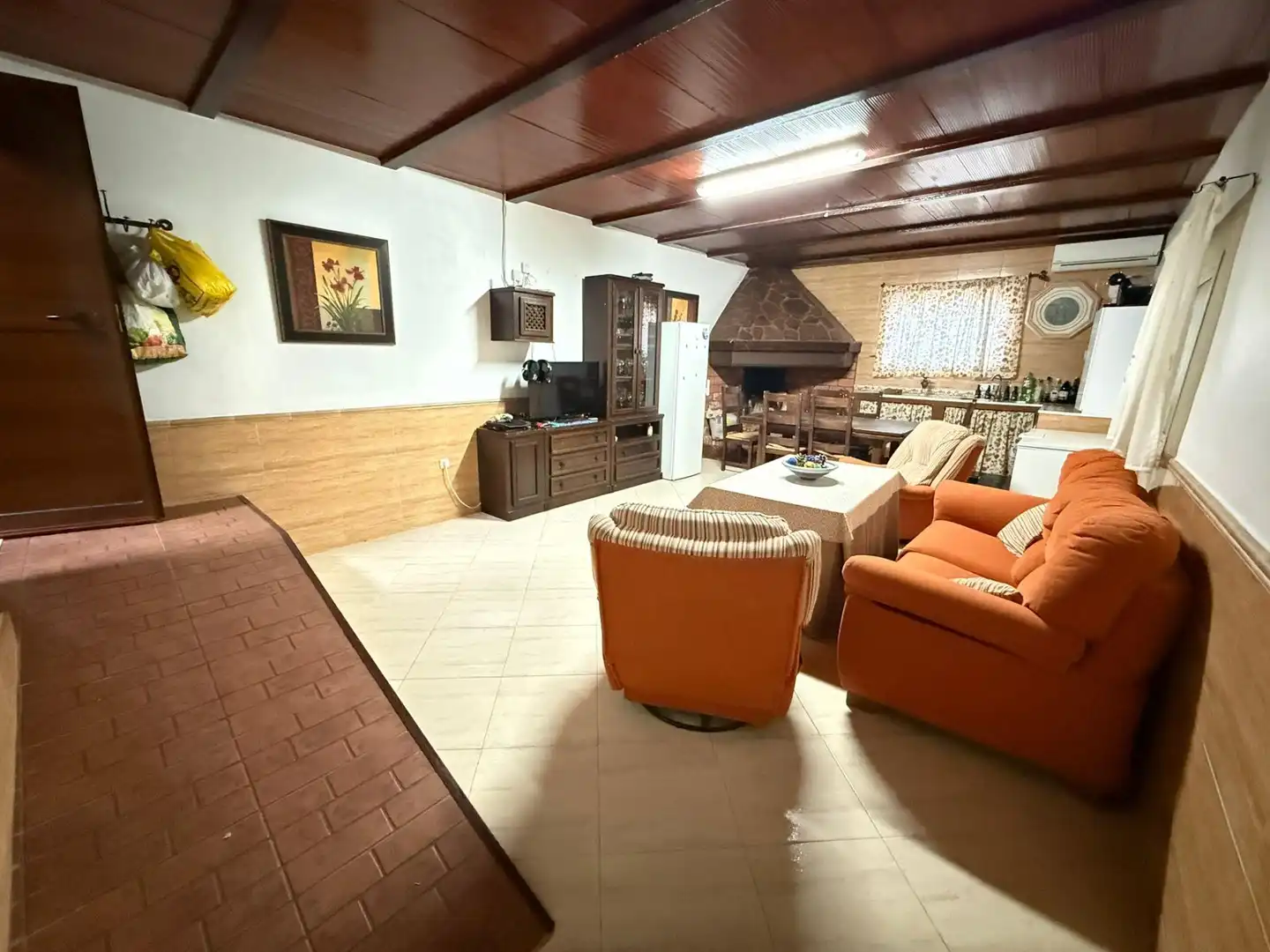 Sala d'estar de Finca rústica en venda en Alameda amb Aire condicionat, Jardí privat i Terrassa