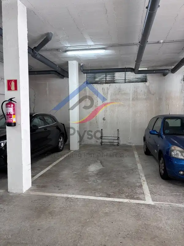Parking de Piso de alquiler en Miengo con Calefacción, Jardín privado y Amueblado