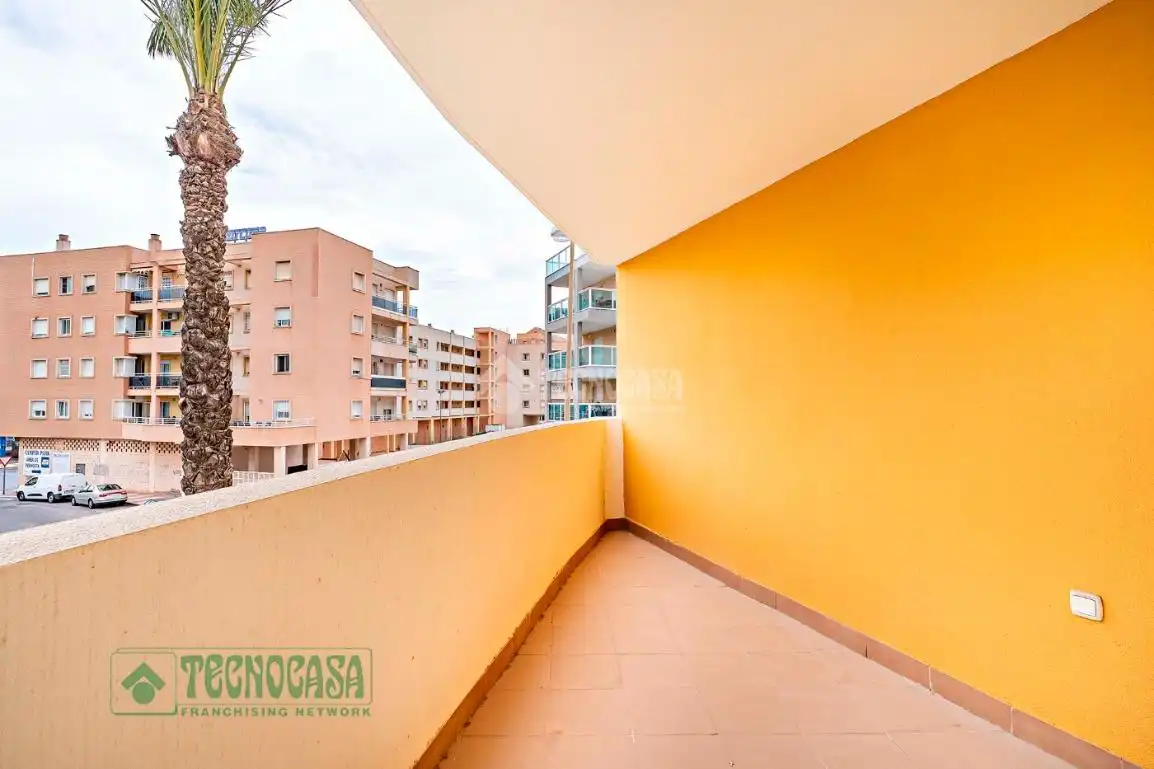 Habitación de Piso en venta en Roquetas de Mar con Calefacción y Terraza