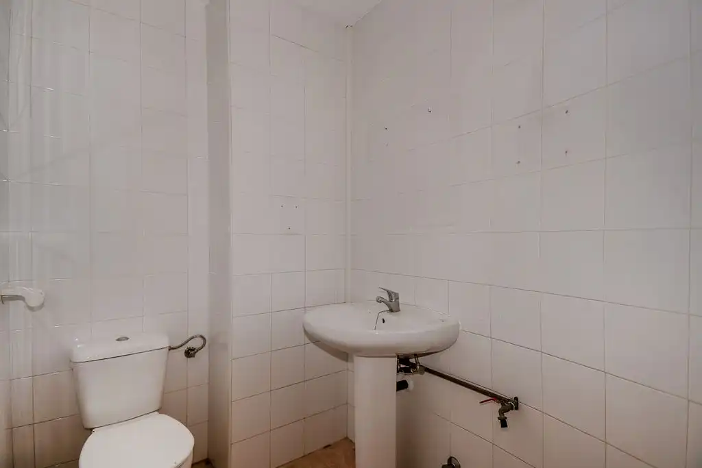 Gewerbefläche zum Verkauf in Gallego, imagen 16