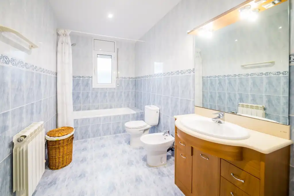 Baño de Casa o chalet en venta en Castell d'Aro, Platja d'Aro i s'Agaró con Calefacción, Jardín privado y Piscina