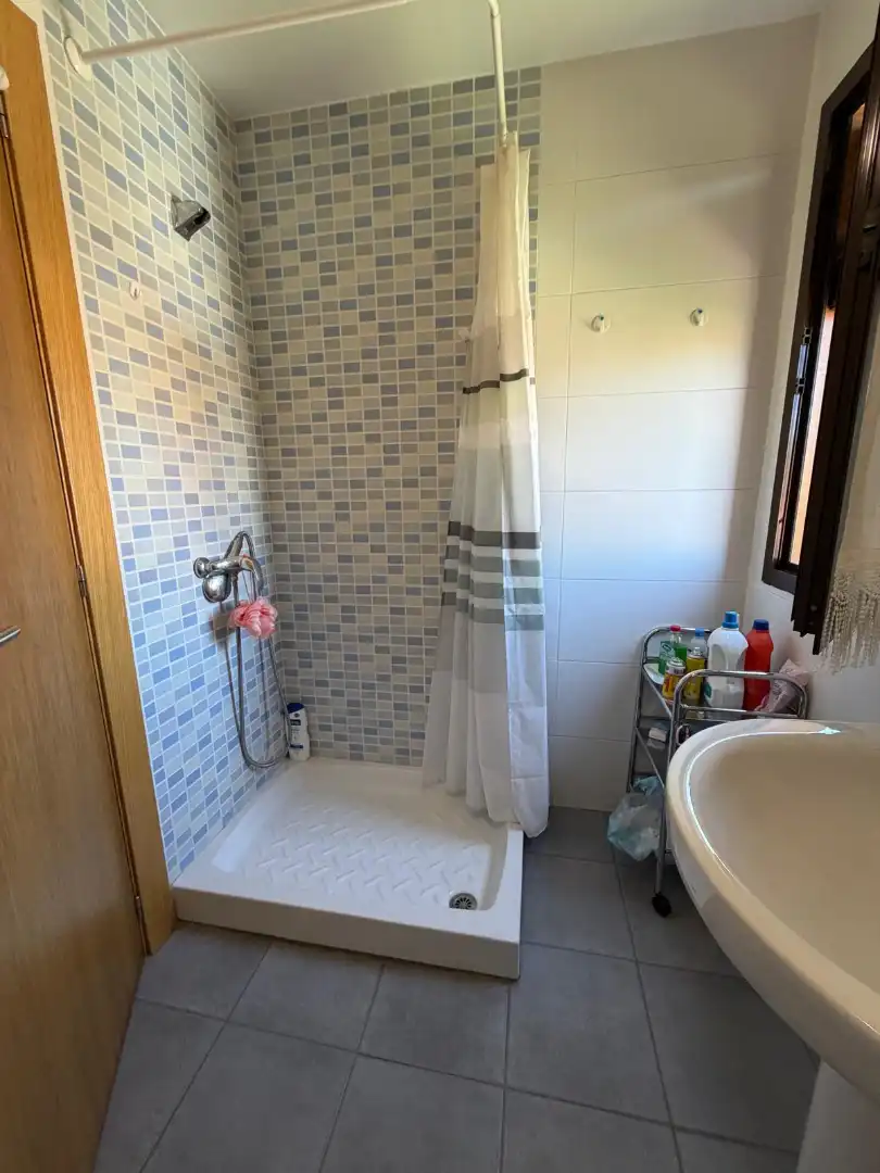 Bathroom of Attic for sale in Granada  with Air Conditioner, Heating and Parquet flooring