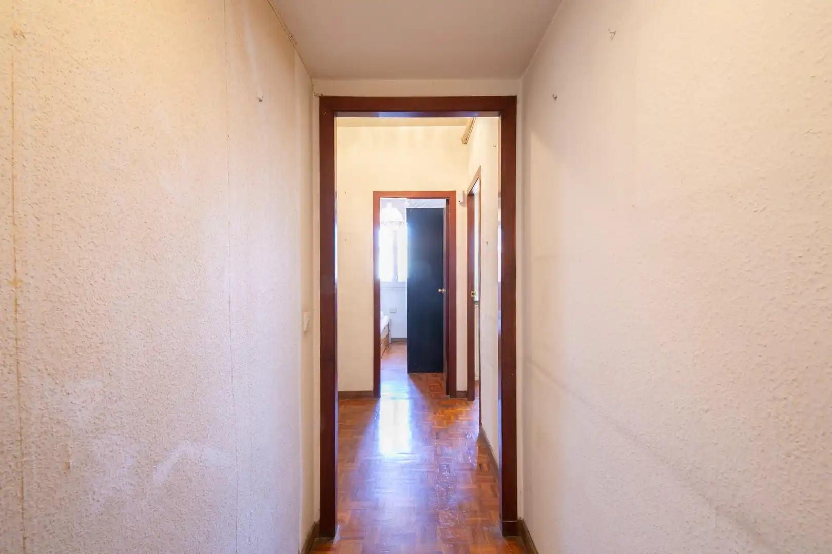 Piso en venta en Barcelona con Calefacción, Parquet y Terraza