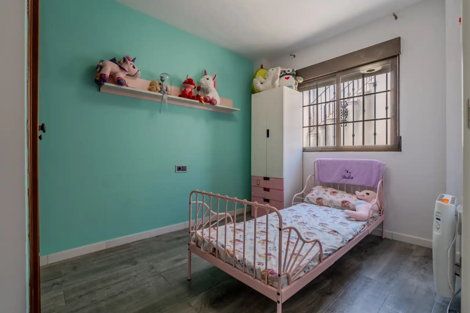 Dormitori de Casa o xalet en venda en Torrevieja amb Jardí privat, Terrassa i Piscina