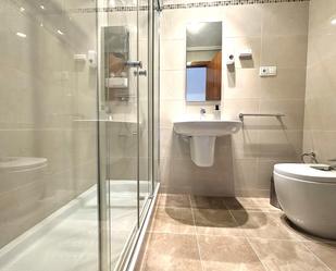 Bathroom of Apartment to rent in  Madrid Capital  with Terrace