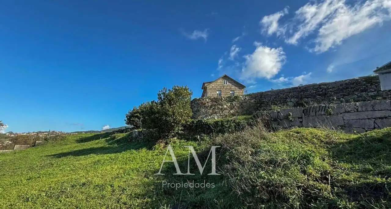 Casa o xalet en venda en Nigrán amb Jardí privat, Terrassa i Traster