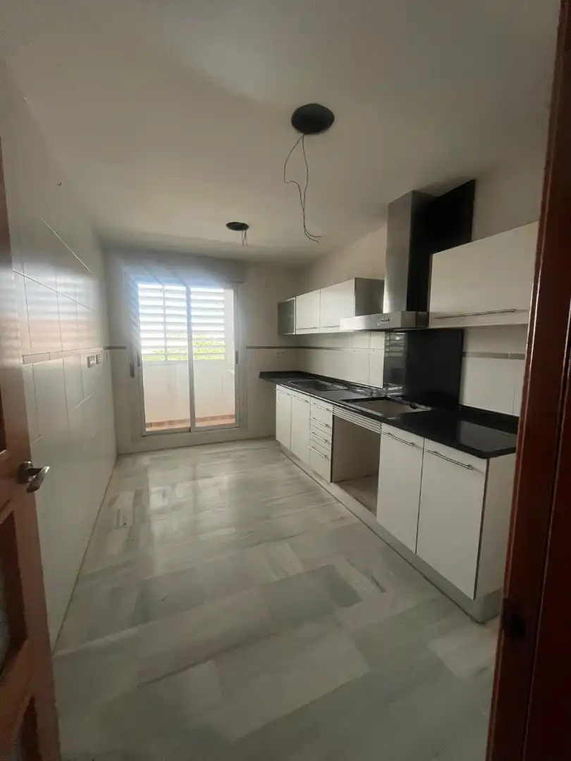 Küche von Wohnung zum Verkauf in Castellón de la Plana / Castelló de la Plana mit Terrasse und Abstellraum