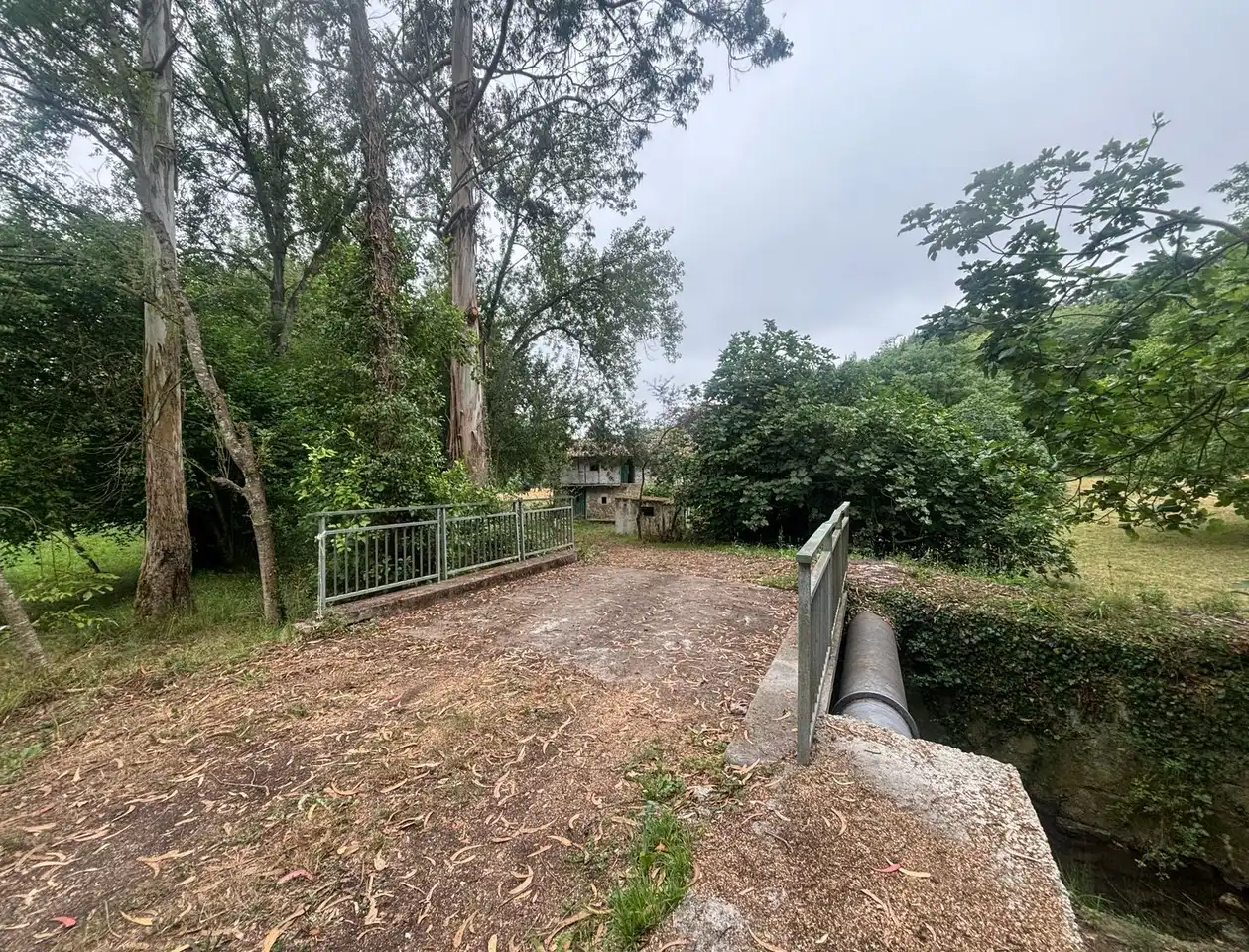Finca rústica en venda en Gijón  amb Jardí privat