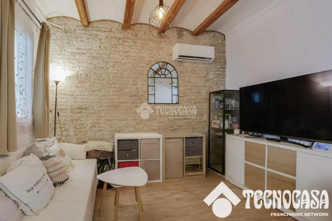 Sala de estar de Piso en venta en Barcelona con Aire acondicionado, Parquet y Terraza