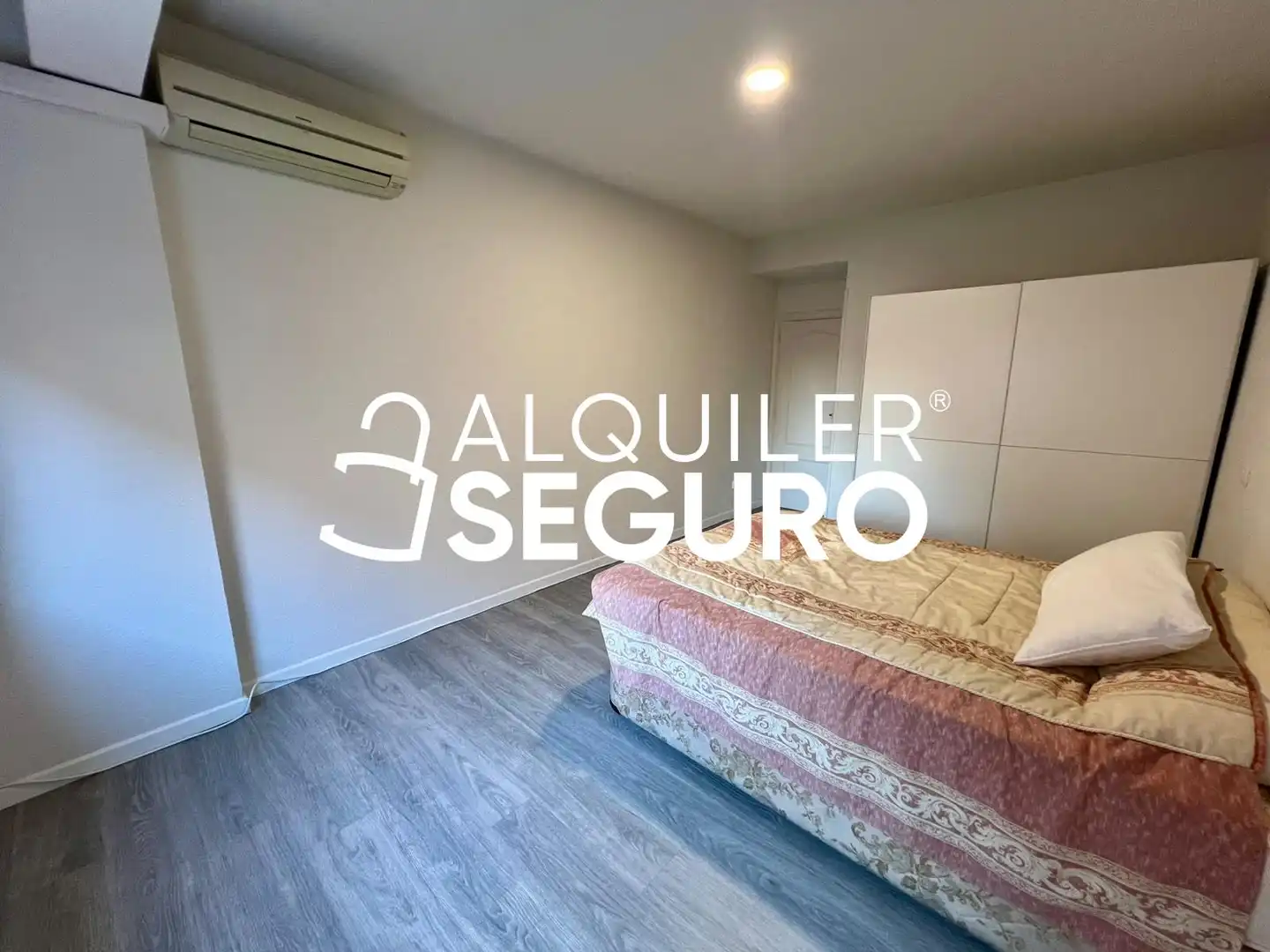 Habitación de Piso de alquiler en Alcobendas con Aire acondicionado