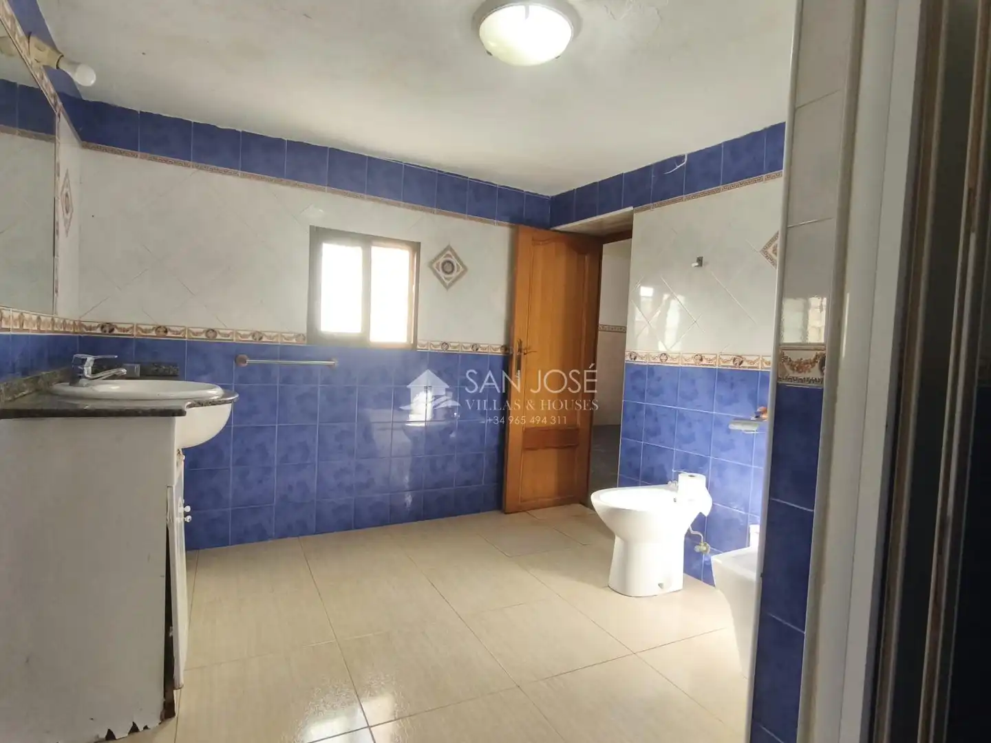 Bathroom of Houses for sale in Aspe  with Terrace and Storage room
