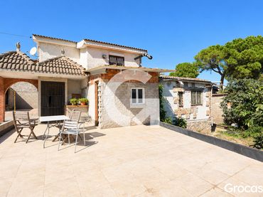 Casa con giardino in vendita a CL CERVERA