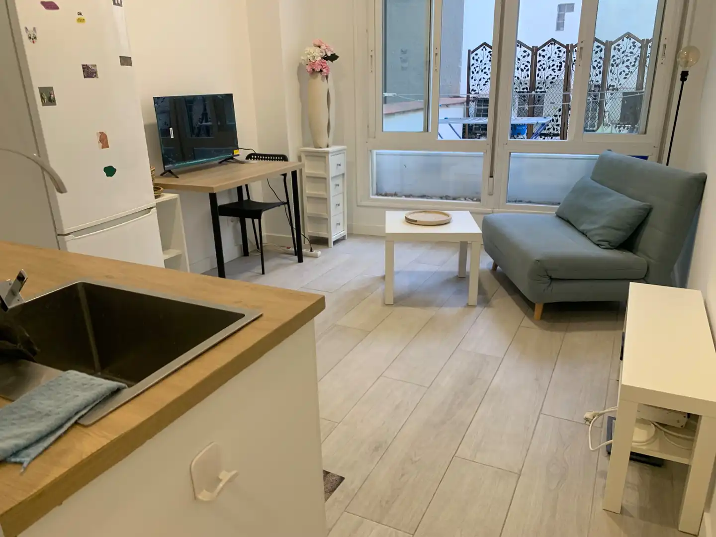 Living room of Study for rent in Madrid  with Air Conditioner, Heating and Furnished
