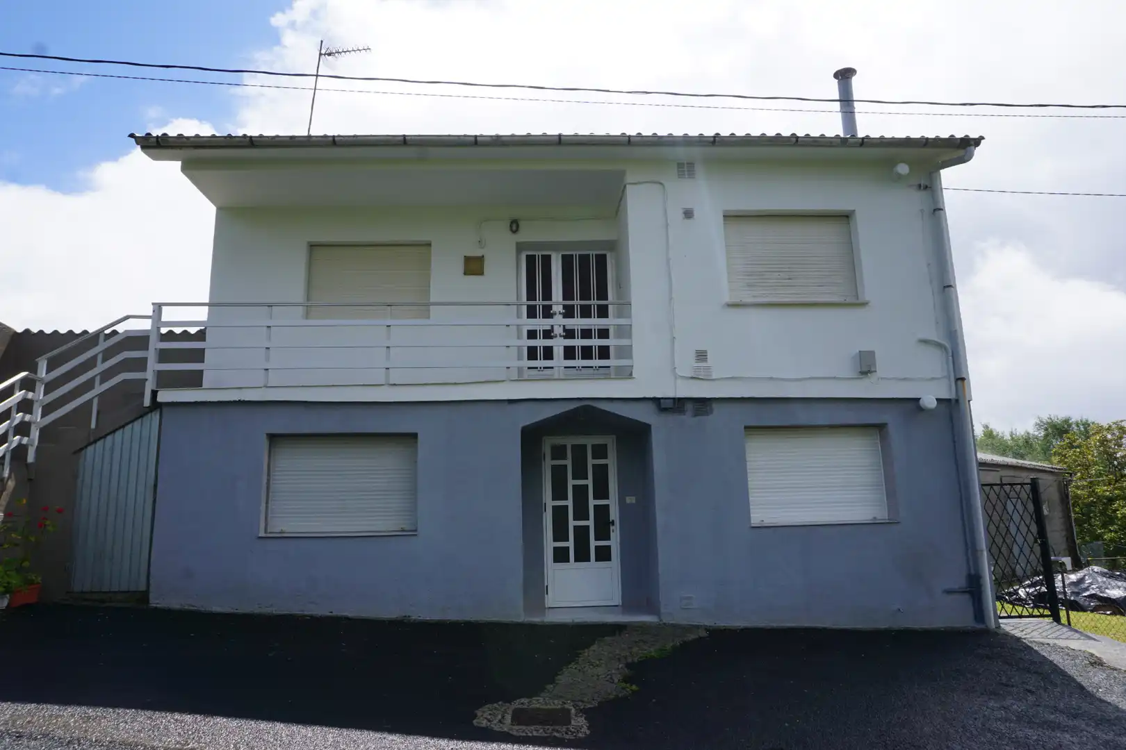 Vista exterior de Casa o chalet en venta en Boimorto con Jardín privado, Amueblado y Balcón