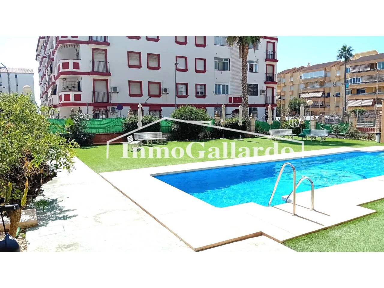 Piscina de Pis en venda en Rincón de la Victoria amb Terrassa i Piscina comunitària