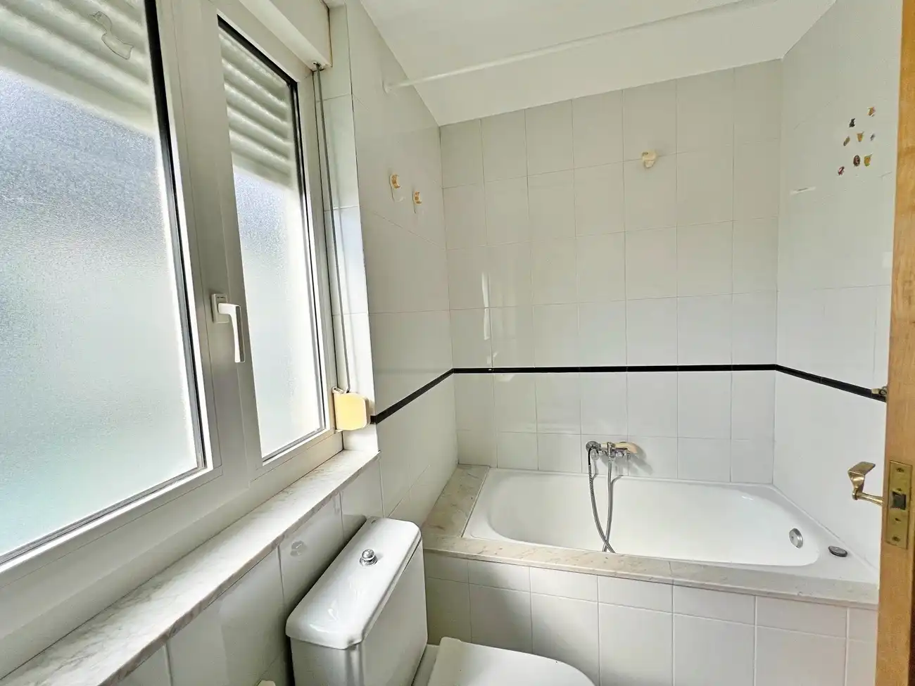 Baño de Dúplex en venta en Lugo con Calefacción, Jardín privado y Parquet