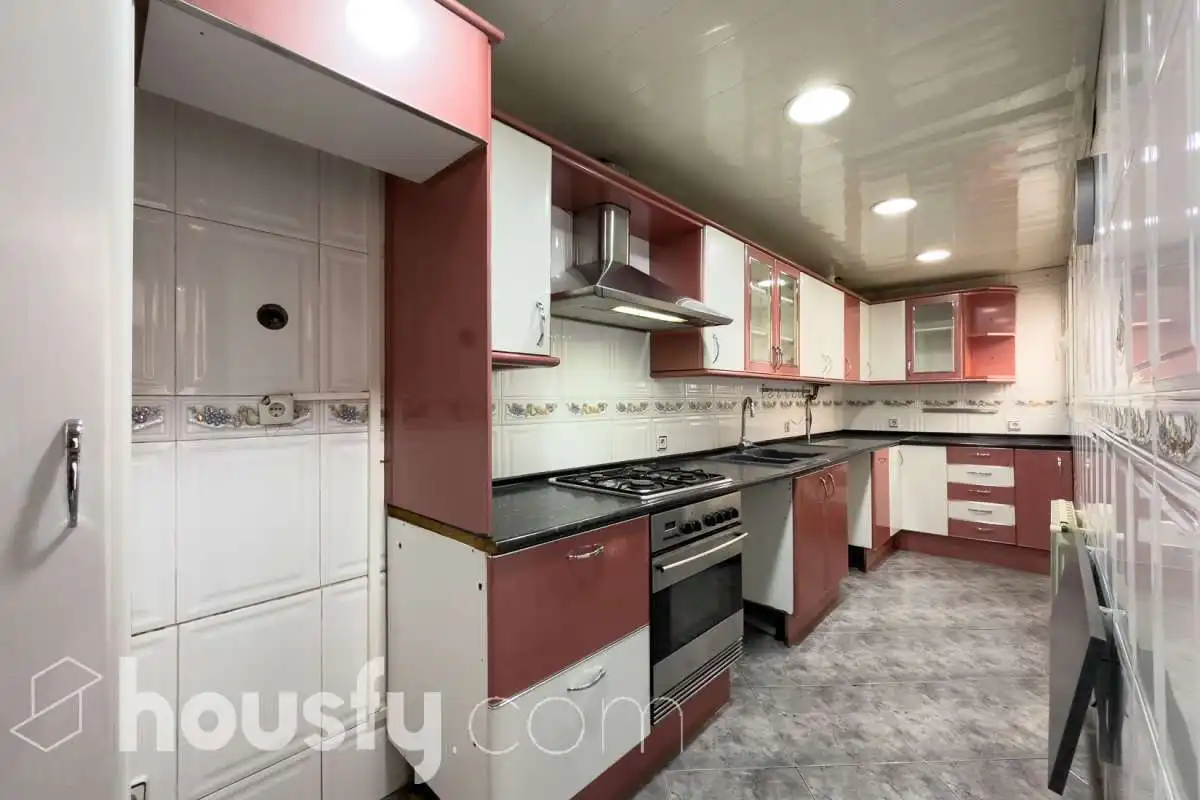 Flat for sale in CL PRAT DE LA RIBA, Cementiri Vell