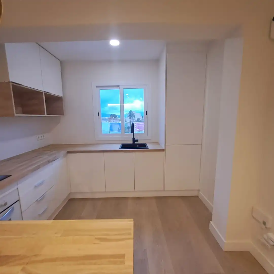 Cuina de Pis en venda en  Palma de Mallorca amb Parquet, Terrassa i Balcó