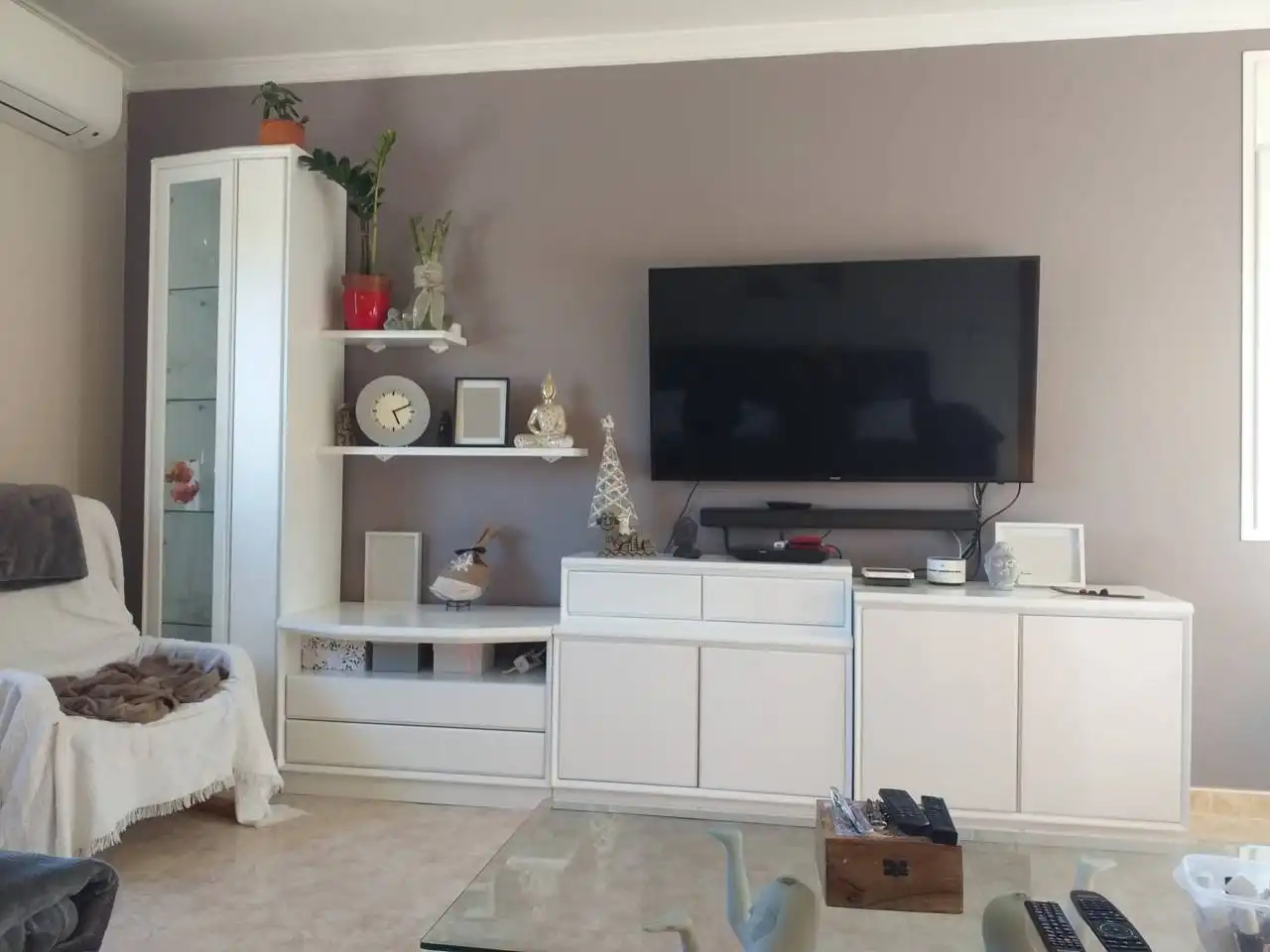 Sala d'estar de Casa o xalet en venda en Caldes de Malavella amb Aire condicionat, Calefacció i Jardí privat