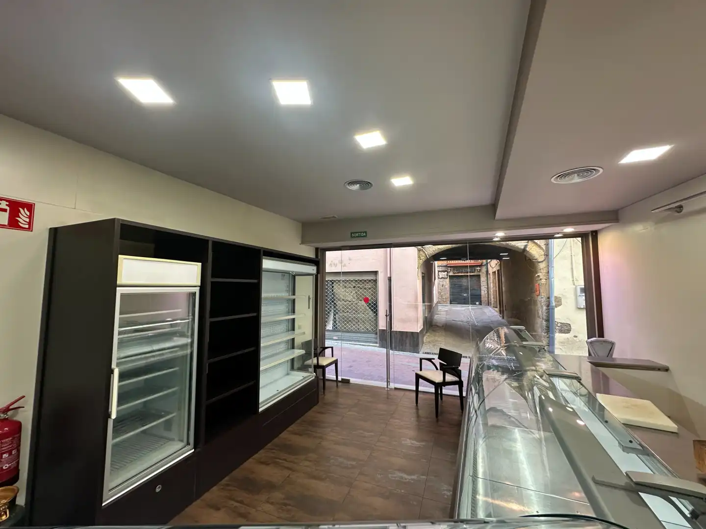 Local comercial en venta en La Bisbal d'Empordà, imagen 5