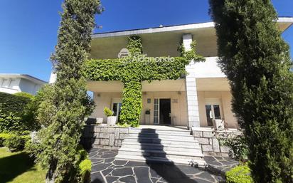 Außenansicht von Haus oder Chalet zum verkauf in Santa Marta de Tormes mit Terrasse, Abstellraum und Schwimmbad