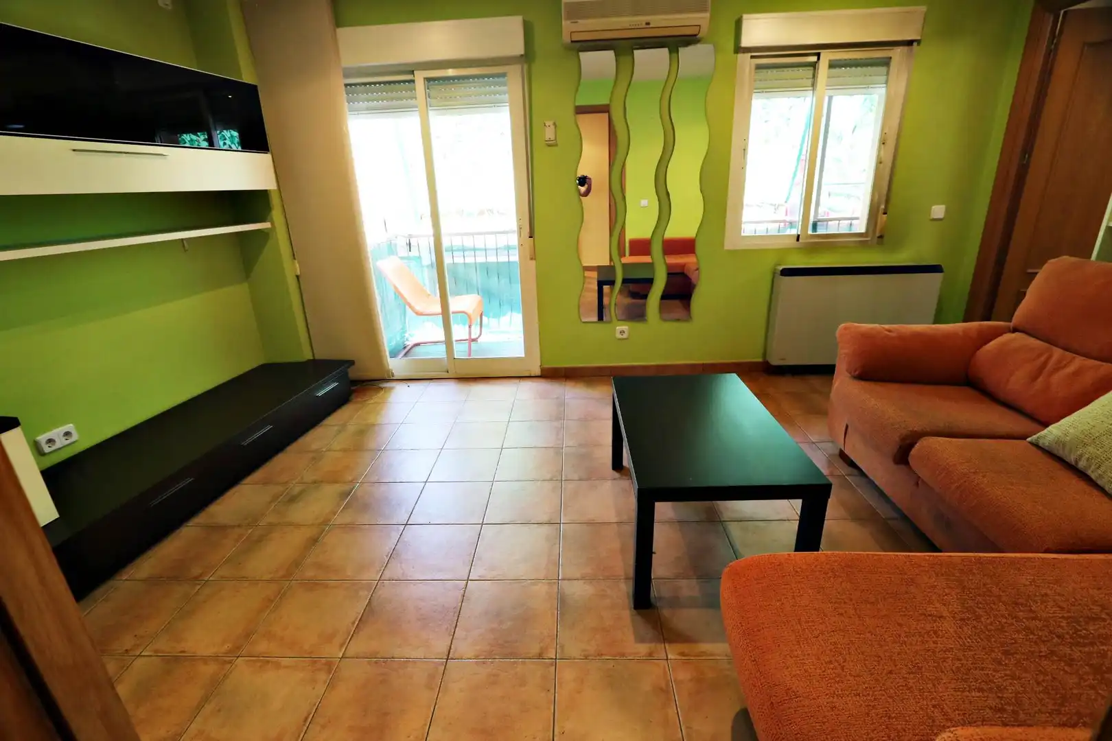 Living room of Flat for sale in Getafe  with Air Conditioner, Heating and Terrace
