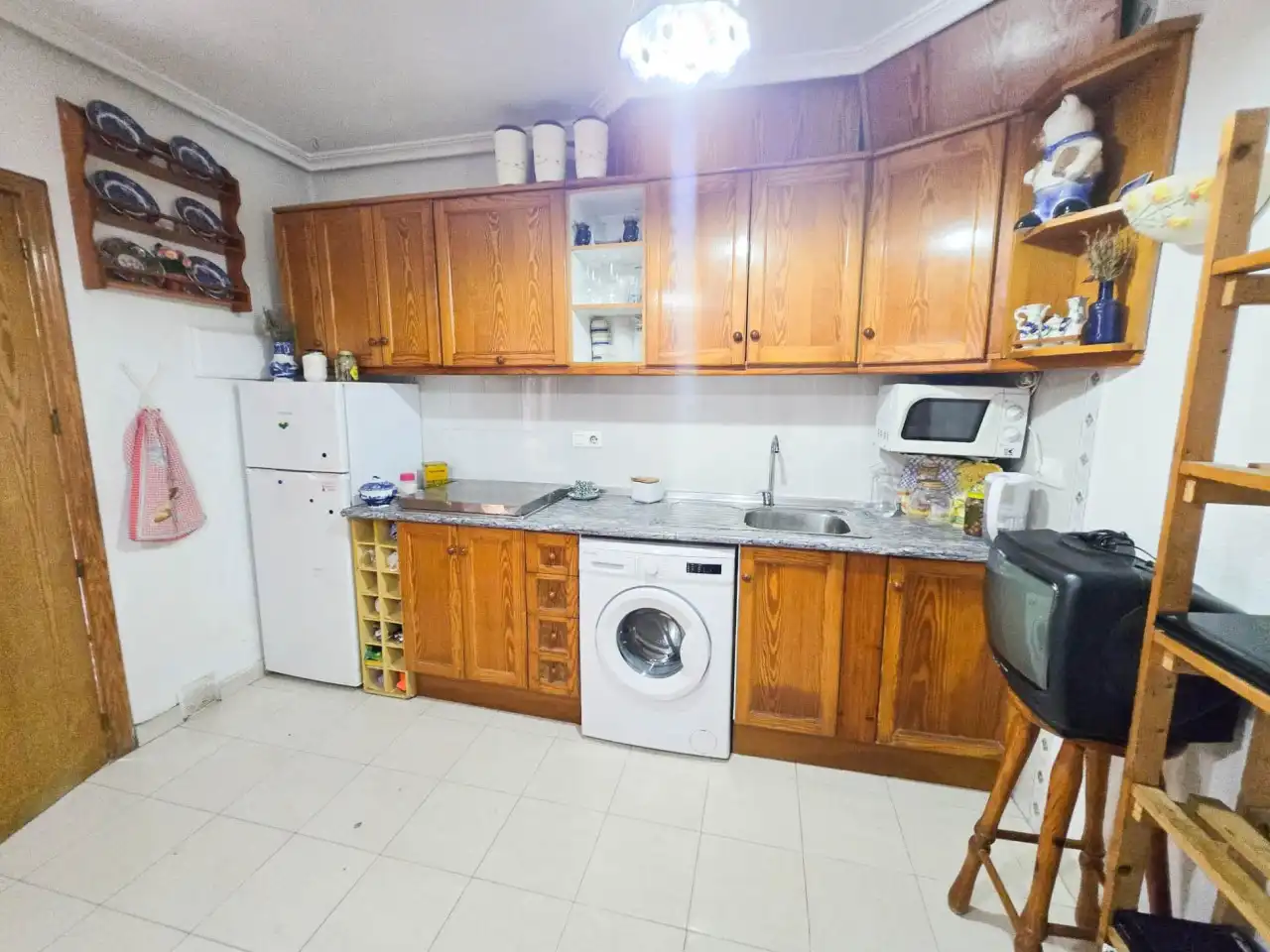 Cuina de Casa o xalet en venda en Torrevieja amb Calefacció, Terrassa i Moblat