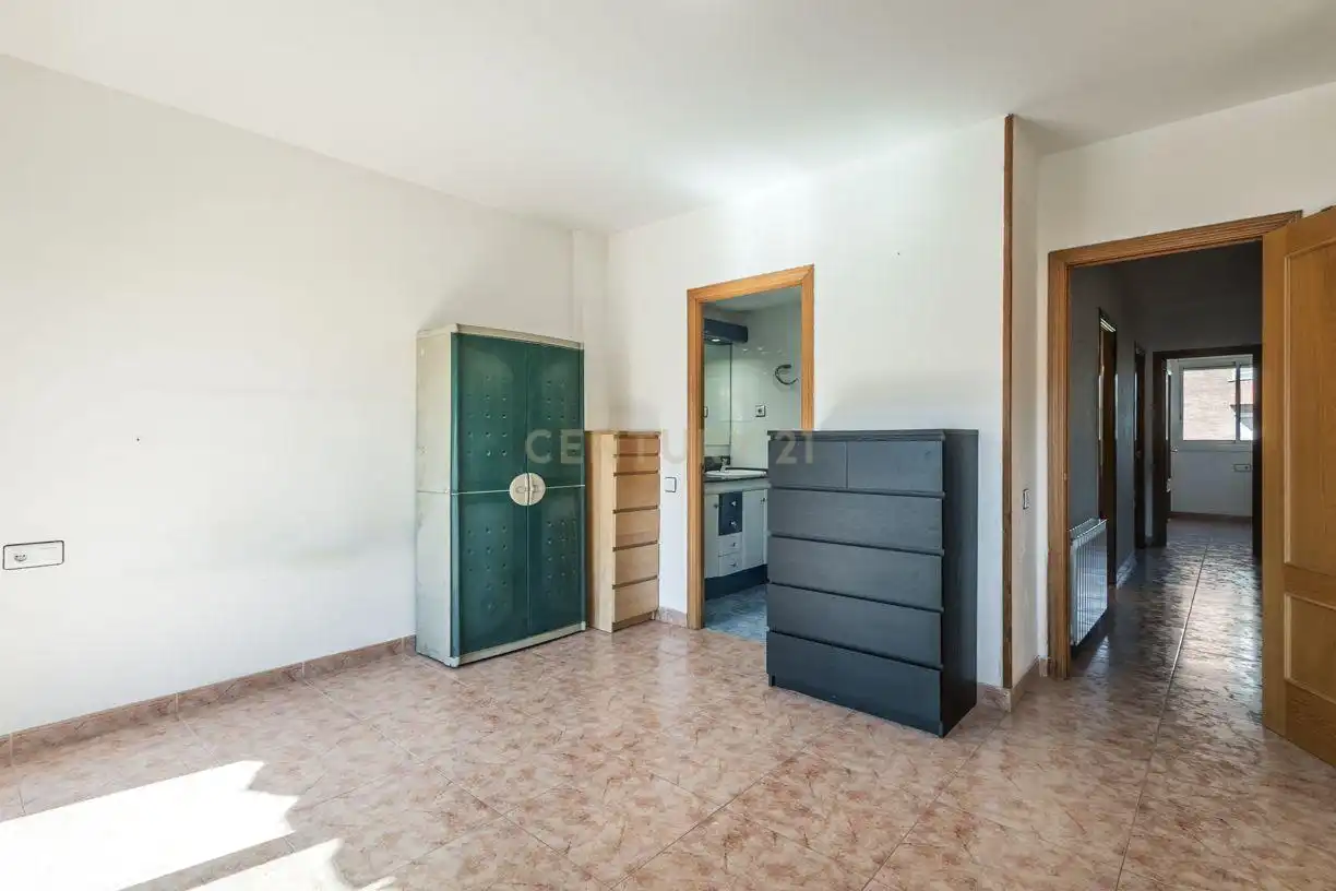Dormitori de Apartament en venda en Sant Vicenç Dels Horts amb Aire condicionat i Balcó