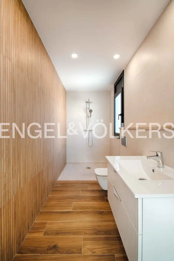 Terraced house with terrace for sale in Carrer Requesens, imagen 33