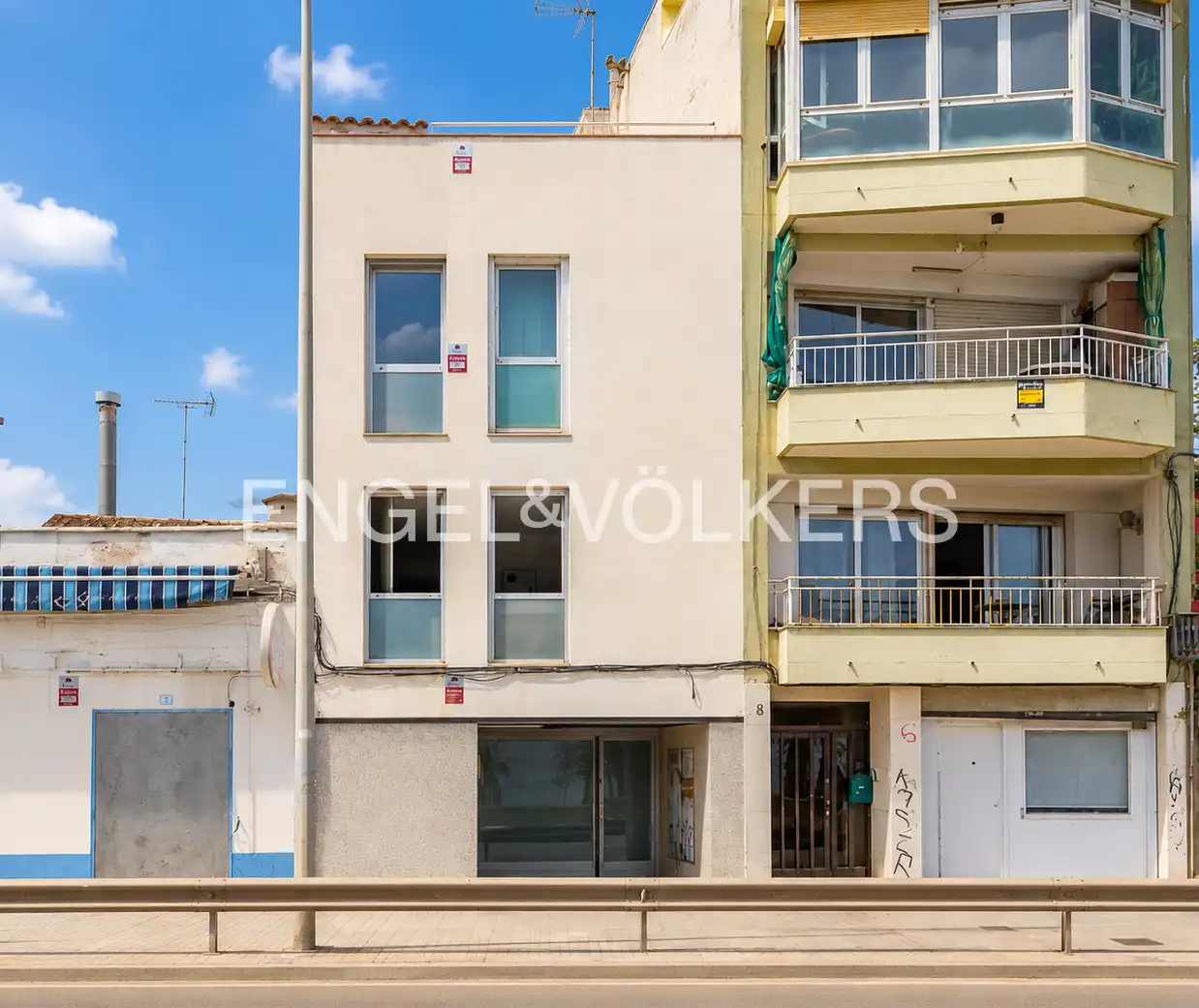 Exterior view of Houses for sale in Premià de Mar  with Heating and Terrace