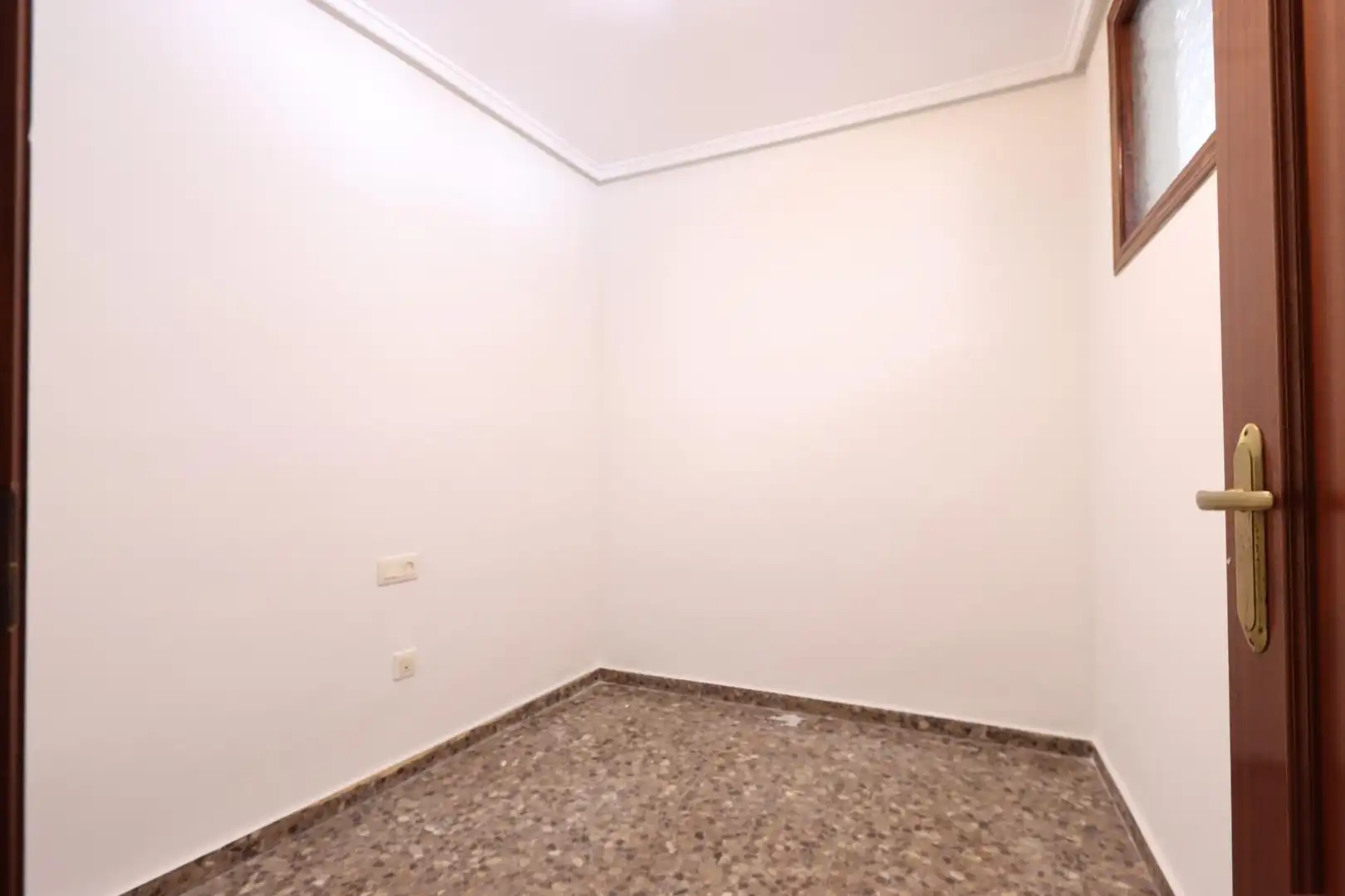Flat for rent in Benaguasil  with Balcony