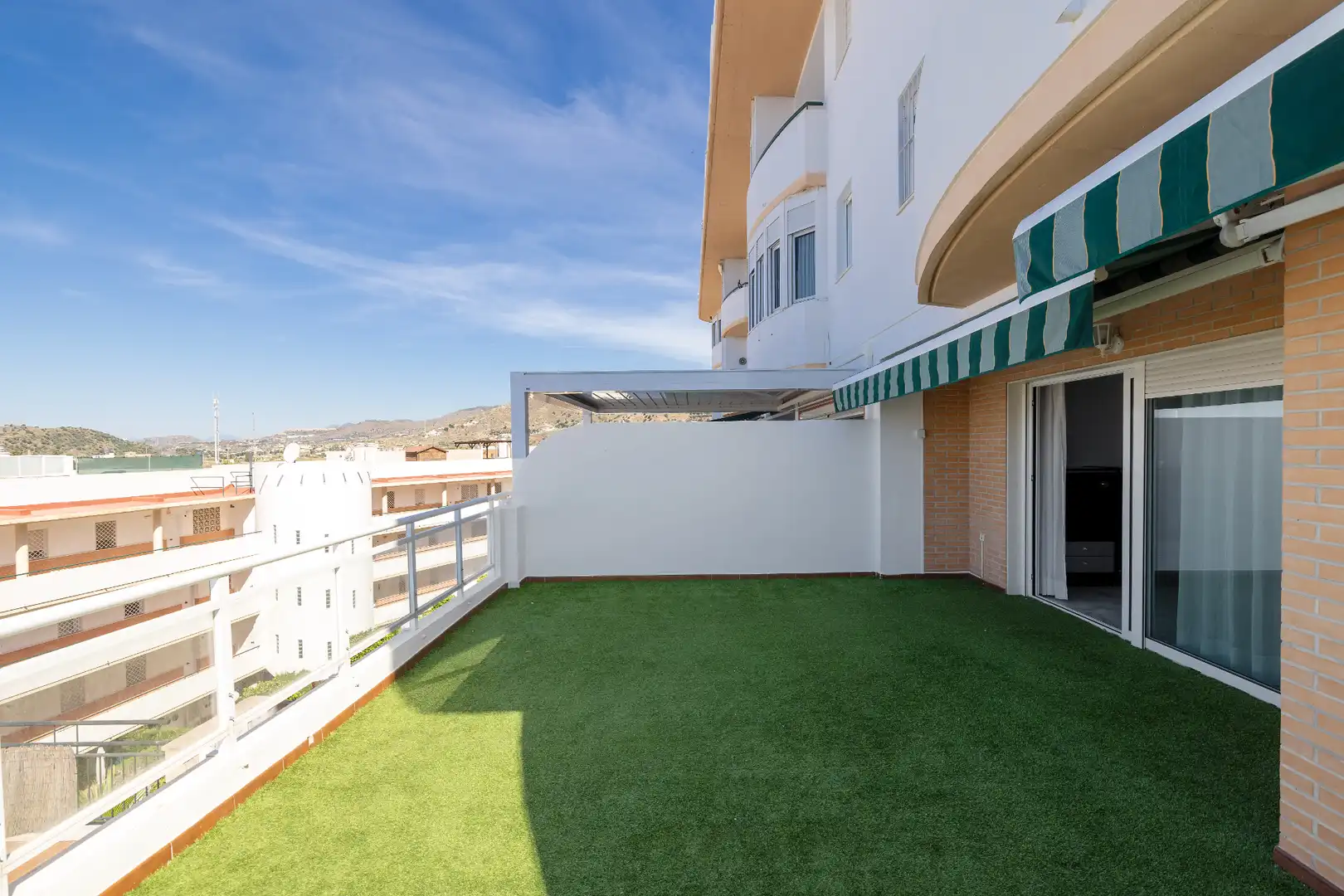 Terrassa de Dúplex en venda en Rincón de la Victoria amb Aire condicionat, Calefacció i Jardí privat