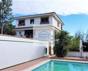 Exterior view of House or chalet for sale in  Córdoba Capital  with Air Conditioner, Private garden and Terrace