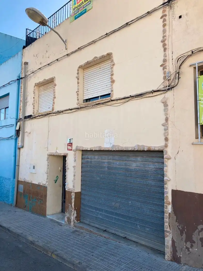 Maison mitoyenne à vendre à Plaça l'Aldea 8