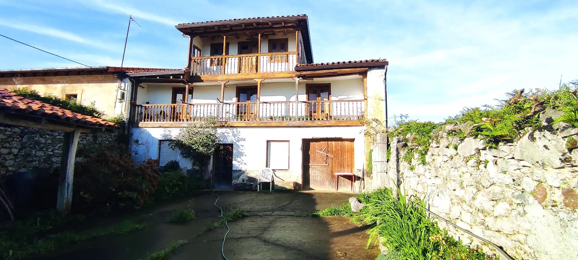 Casa adosada en venta en Entrambasaguas con Jardín privado, Terraza y Trastero