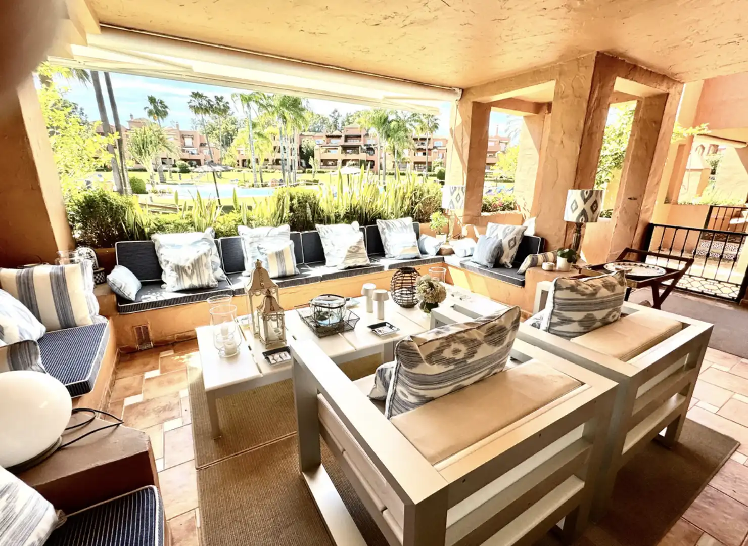 Terrace of Ground floor for sale in Marbella  with Air Conditioner, Heating and Terrace