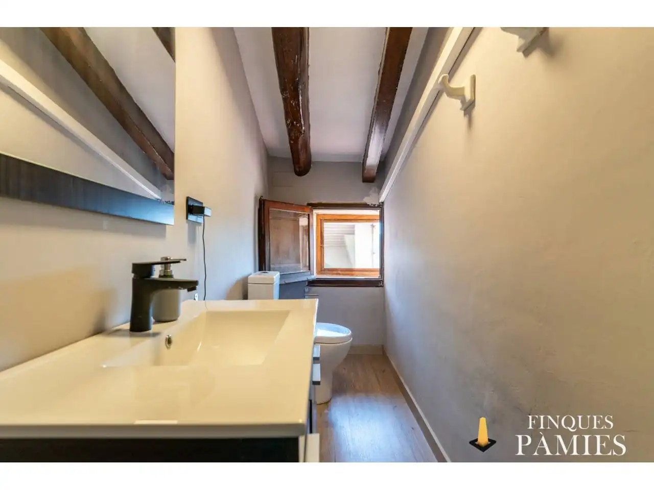 Bany de Casa o xalet en venda en Gratallops amb Aire condicionat, Calefacció i Parquet