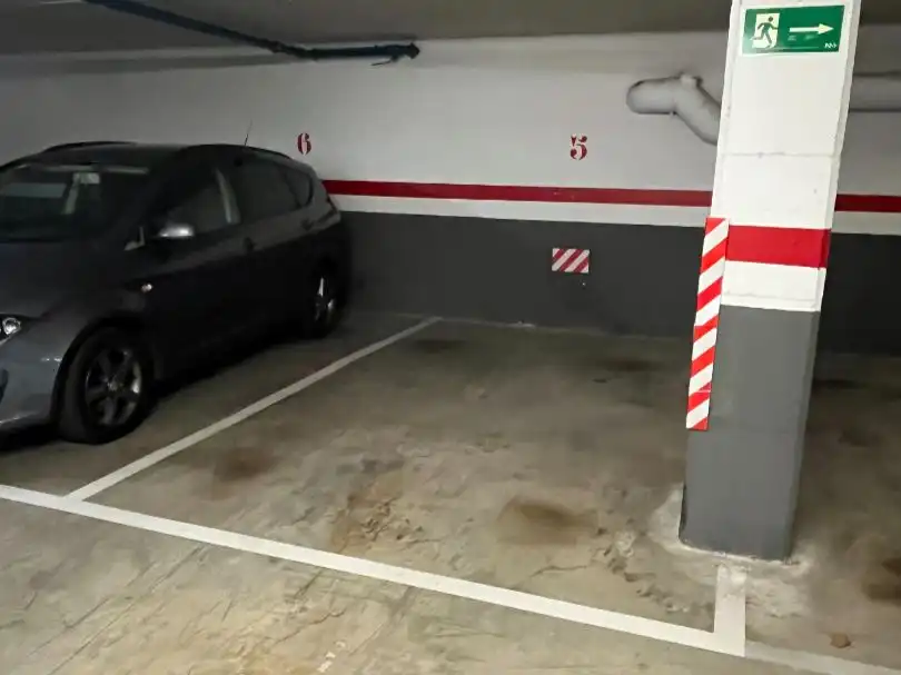 Parkplatz von Garage zur Miete in Reus