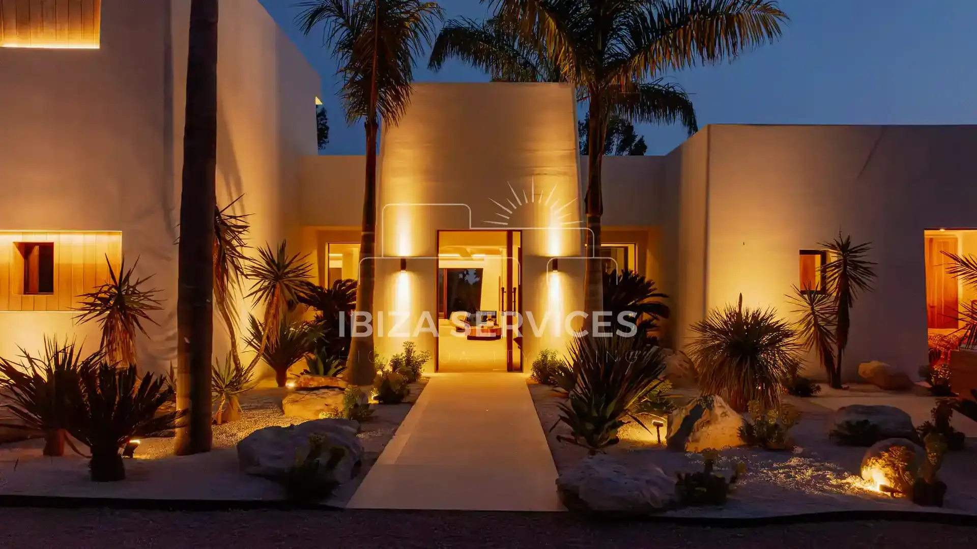 Außenansicht von Haus oder Chalet zum Verkauf in Santa Eulària des Riu mit Klimaanlage und Schwimmbad