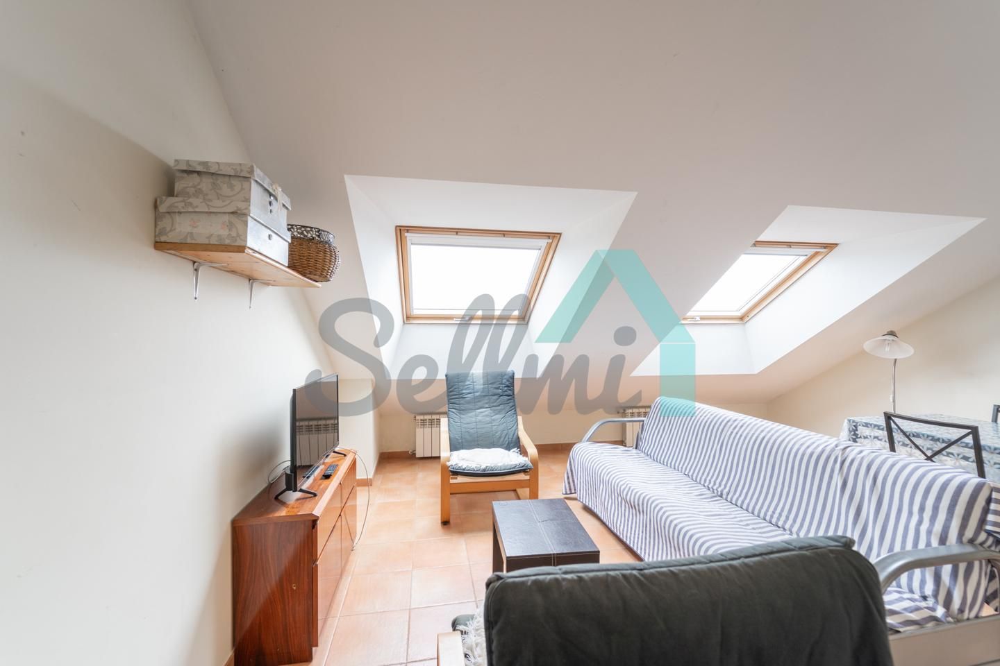 Living room of Flat for sale in El Franco   with Heating and Storage room