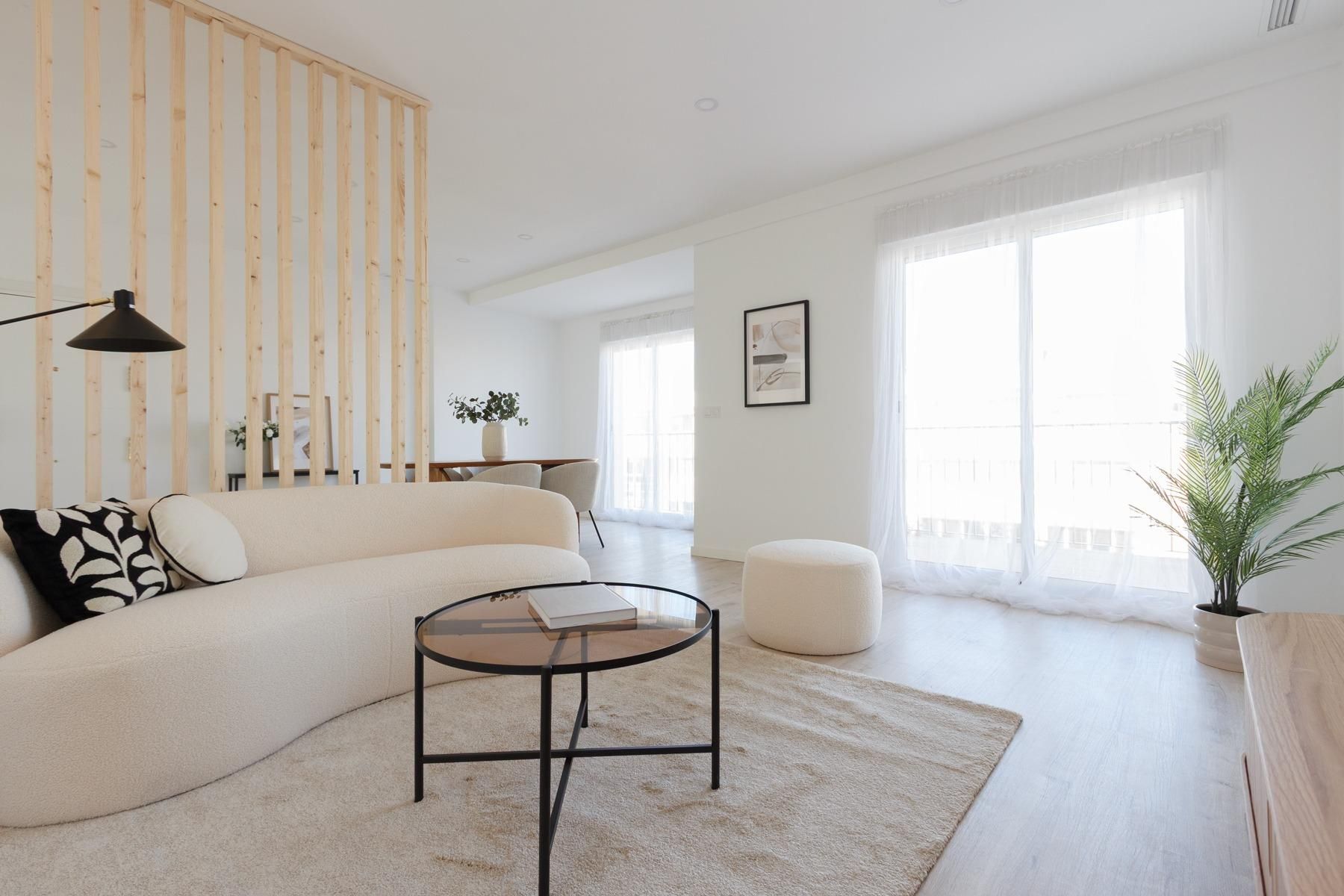 Living room of Apartment for sale in  Sevilla Capital  with Air Conditioner and Parquet flooring