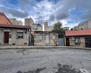 Vista exterior de Casa o xalet en venda en Ourense Capital  amb Jardí privat i Terrassa