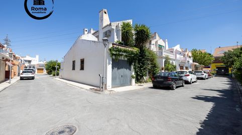 Foto 5 de Casa adosada en venta en Carretera de Huetor Vega, Camino de los Neveros - Serrallo, Granada Capital