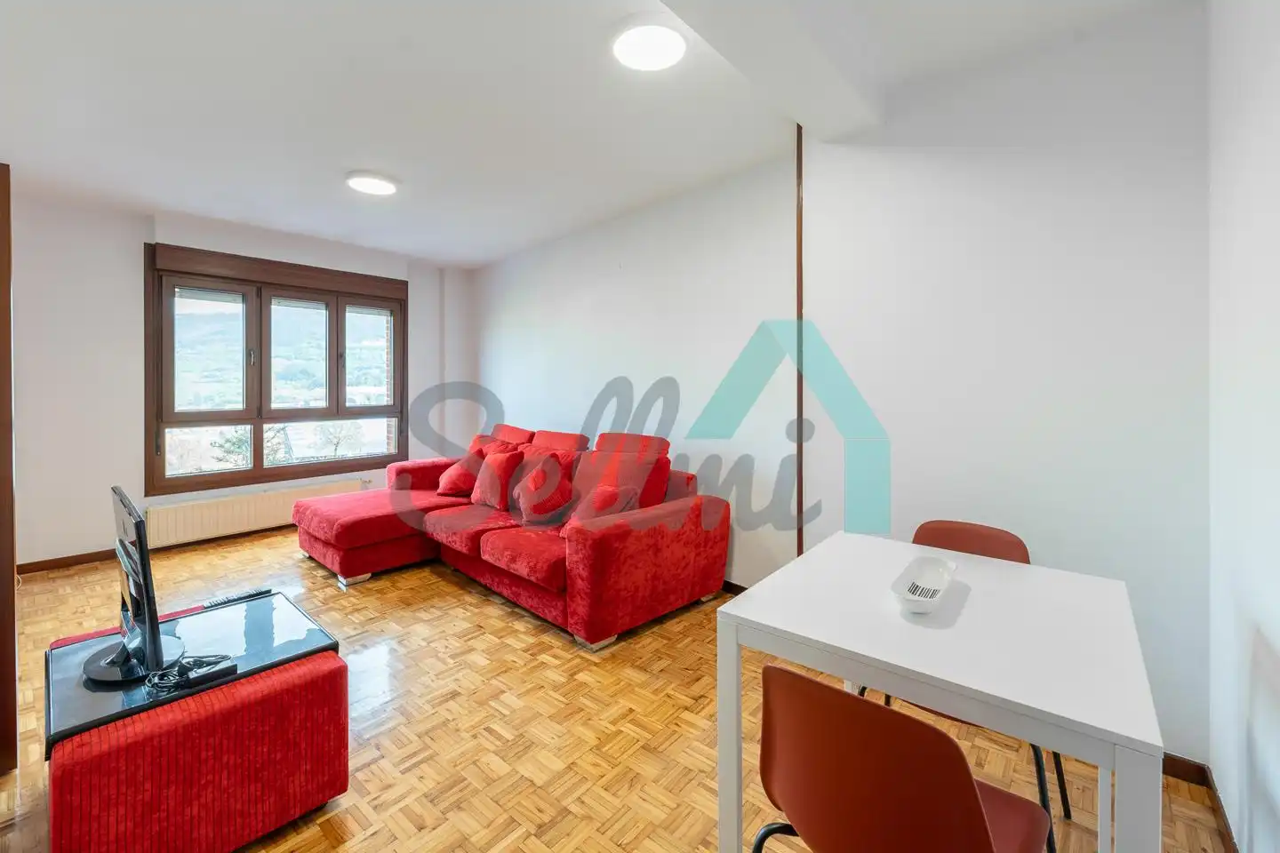 Wohnzimmer von Wohnung zur Miete in Oviedo  mit Heizung, Parkett und Terrasse