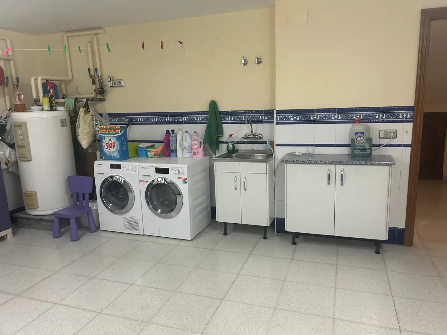 Cuina de Casa o xalet en venda en Alcalá de Henares amb Aire condicionat, Calefacció i Jardí privat