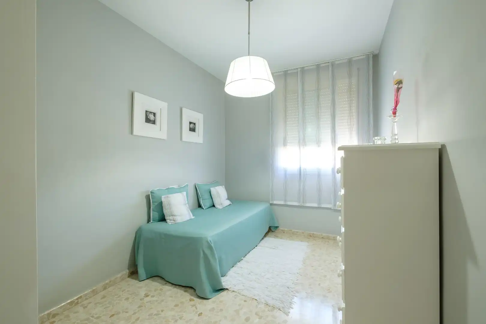 Habitación de Piso en venta en Alcalá de Guadaira con Aire acondicionado, Jardín privado y Terraza